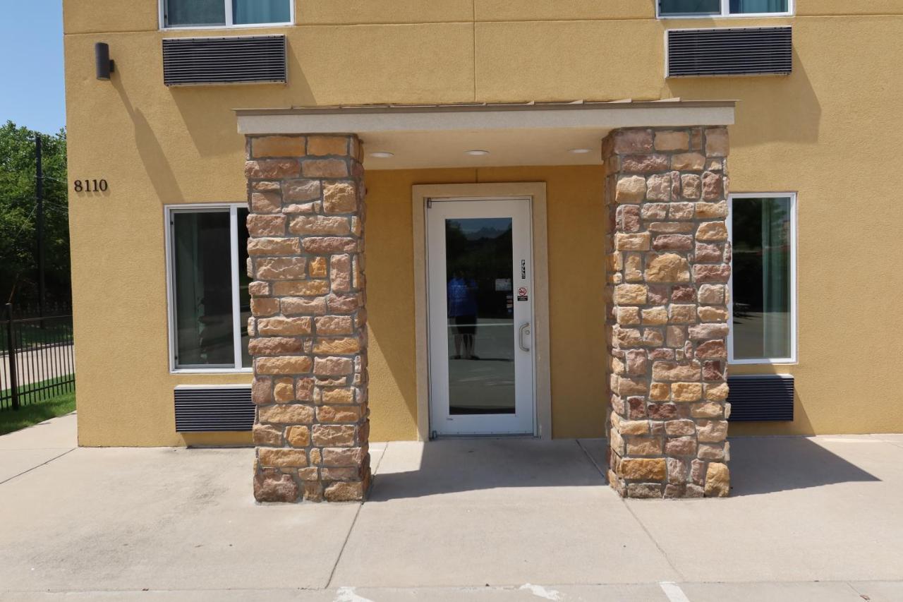 West Worth Inn & Suites White Settlement Exterior photo