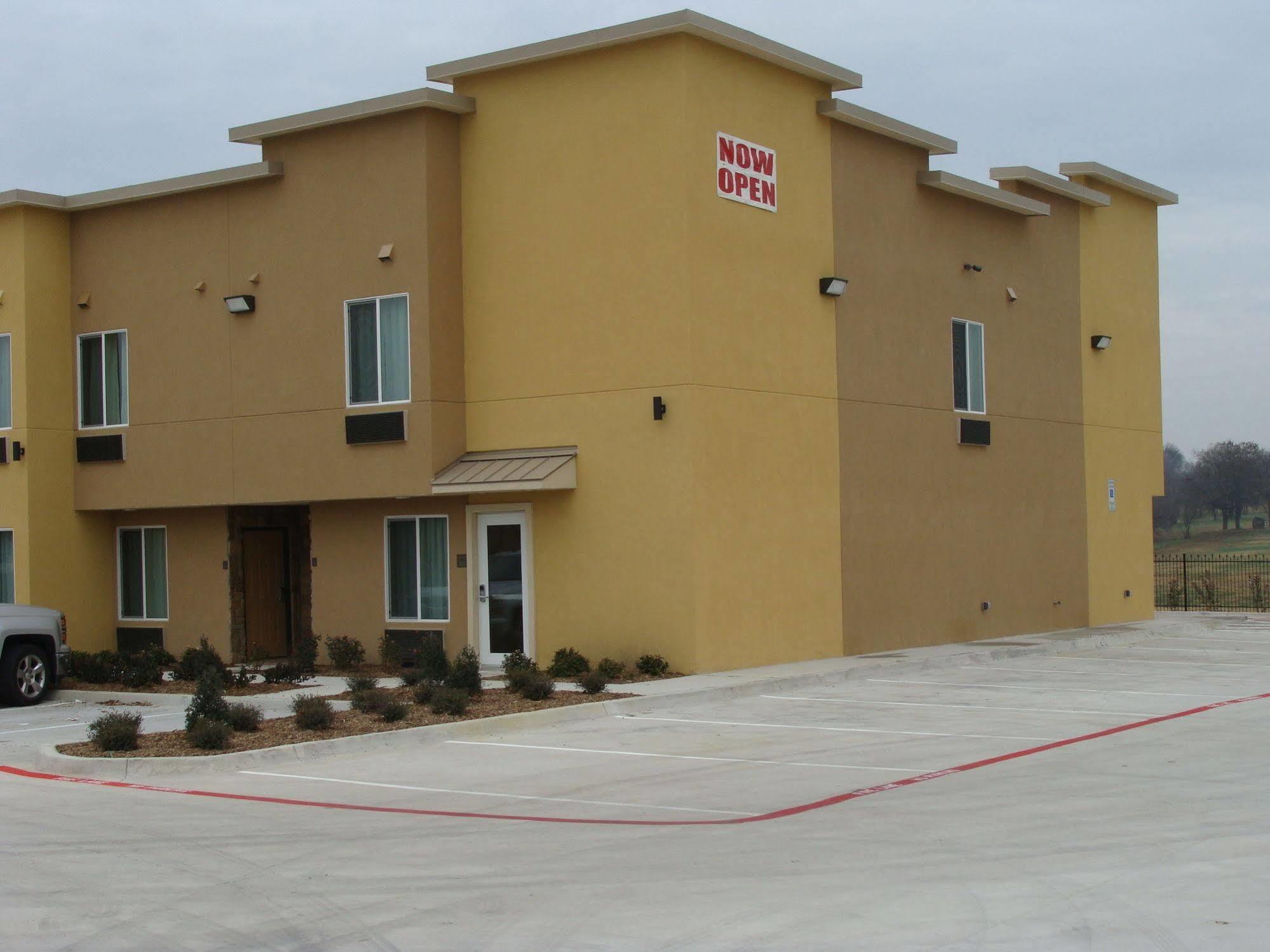 West Worth Inn & Suites White Settlement Exterior photo