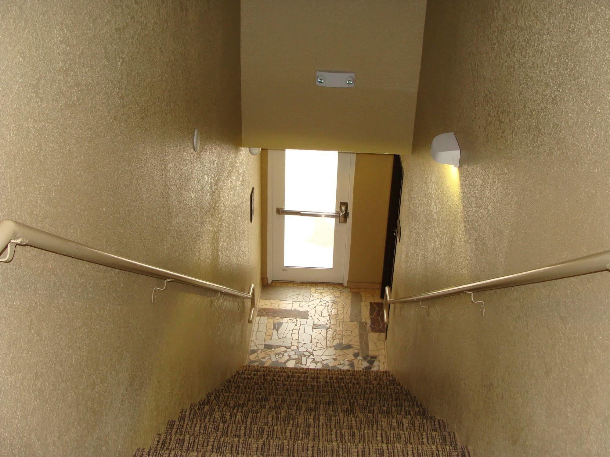 West Worth Inn & Suites White Settlement Exterior photo